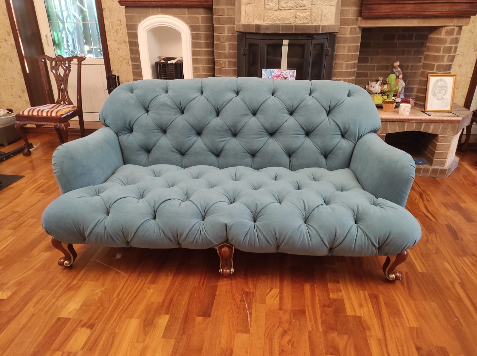 Обивка дивана. Площадь Гагарина