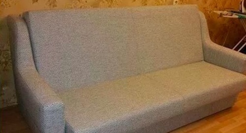 Перетяжка дивана. Площадь Гагарина