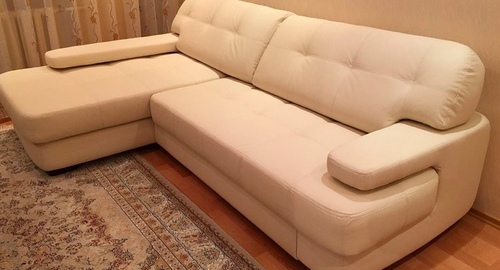 Обивка углового дивана.  Площадь Гагарина